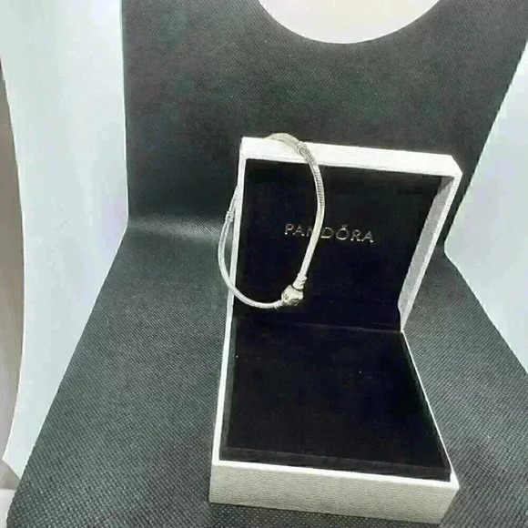 Pandora Jewelry - Pandora 8." Sterling Silver Classic Barrel Clasp S925 Ale Bracelet